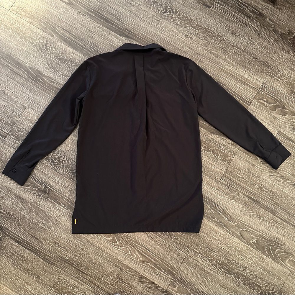 Lucy polyester spandex button down - image 7